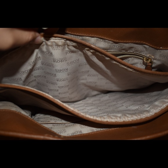 Michael Kors Purse - Picture 4 of 6